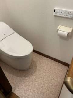 タンクレス＆高機能トイレで快適に
